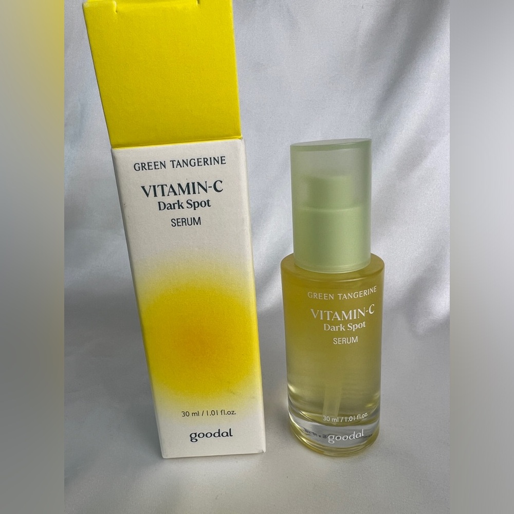 Goodal Green Tangerine Vitamin C Dark Spot Serum
